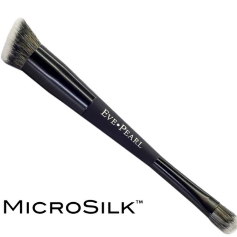 🌙💕Eve Pearl Concealer Blender Brush